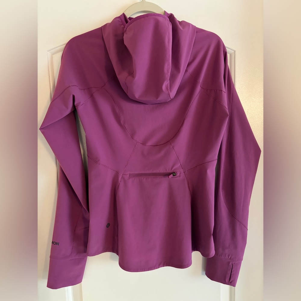lululemon athletica Mist Over Windbreaker - Picture 4 of 13